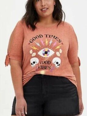 Torrid Classic Fit Cold Shoulder Skull Eye Art Multi Color/Orange Top NWT 3 3X